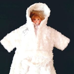 Bella White Hooded Furry Lined Robe sz 6-9 mos NWT